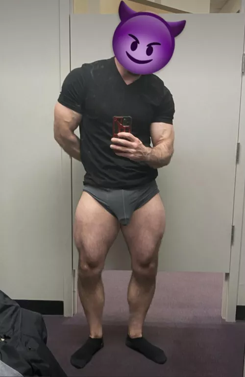 Why the hell did IG shut down my account over this pic?? I don’t see the issue?? by Jock_D