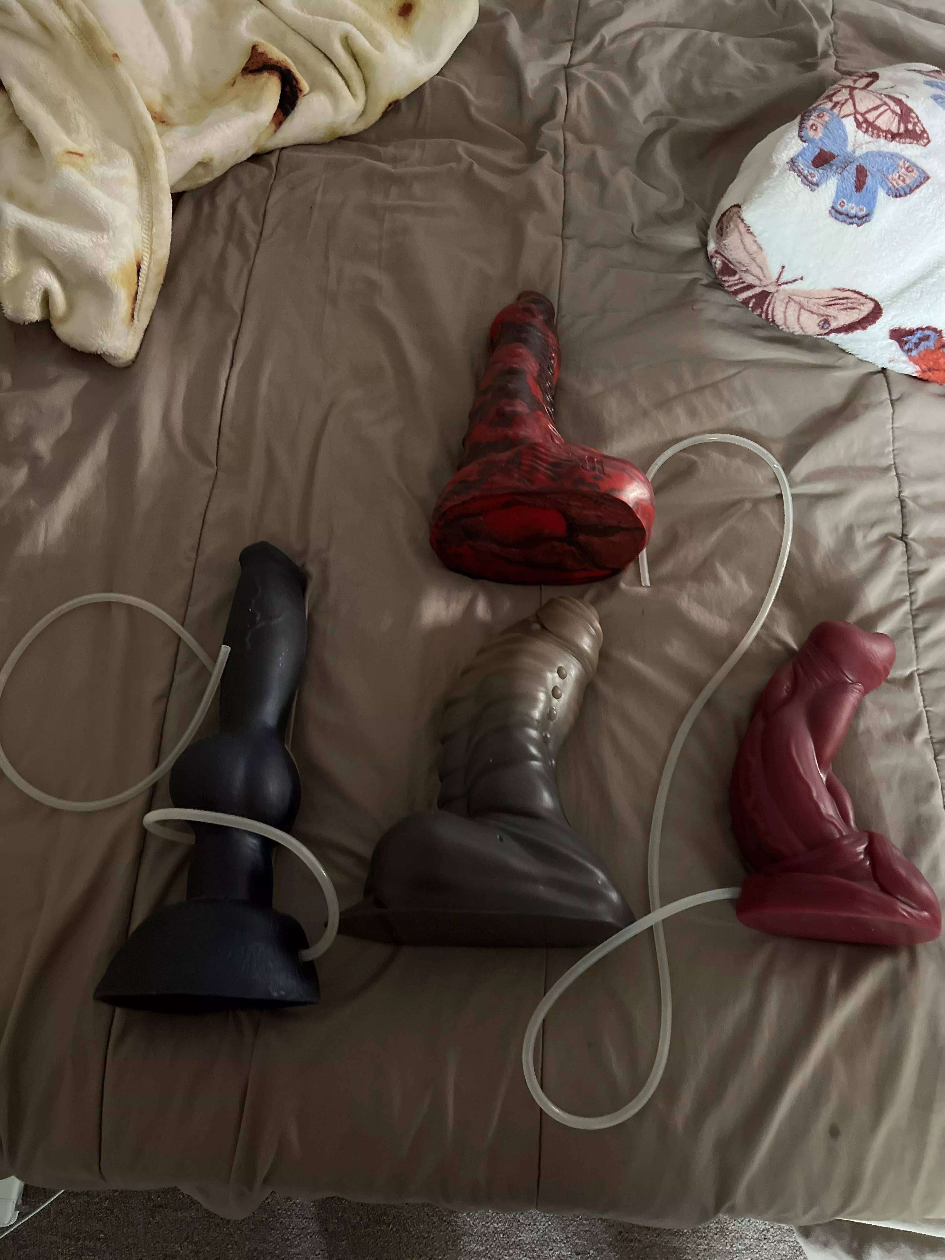 (WTS) bad dragon toys posted by manuel176