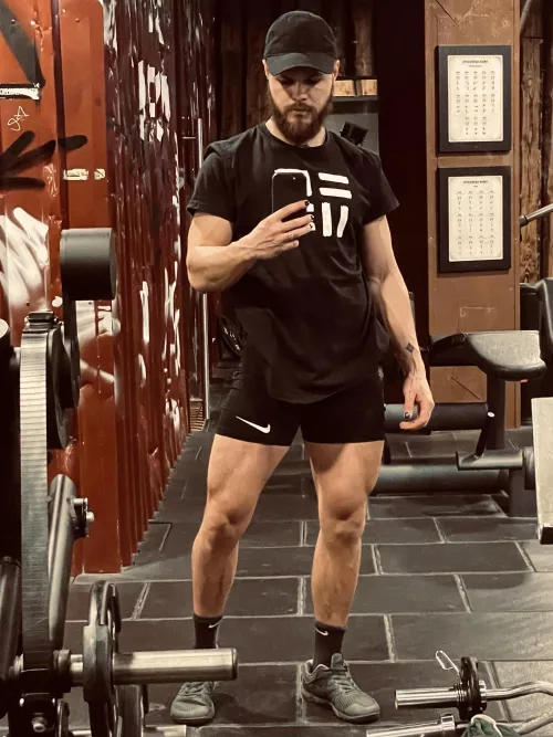 (32) Easy session, i think i need to work upperbody more again by n0aNo4