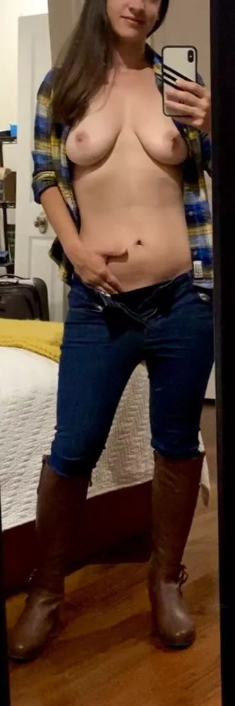 A little casual but had some inspiration ☺️ posted by makemewet86