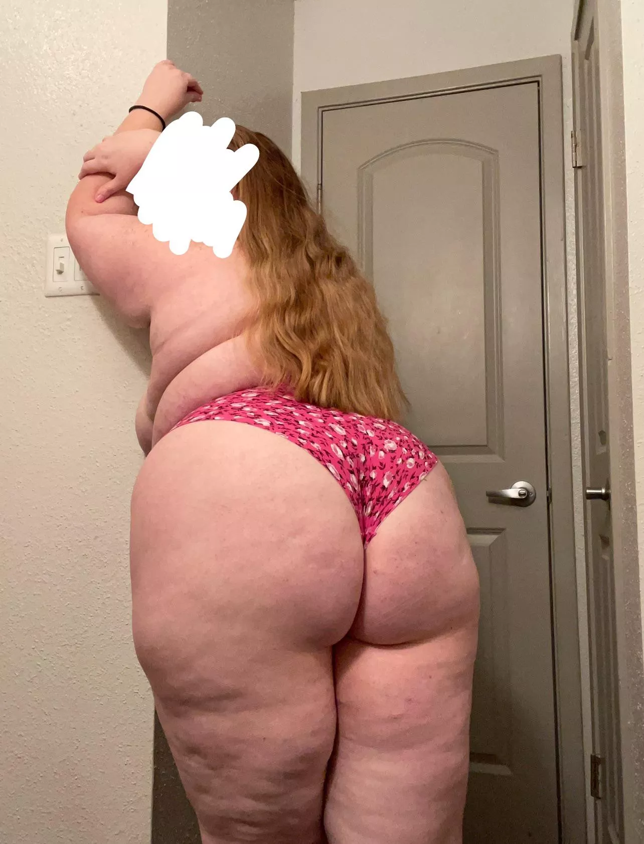 are you pulling out or filling me up? posted by daisymarie6996