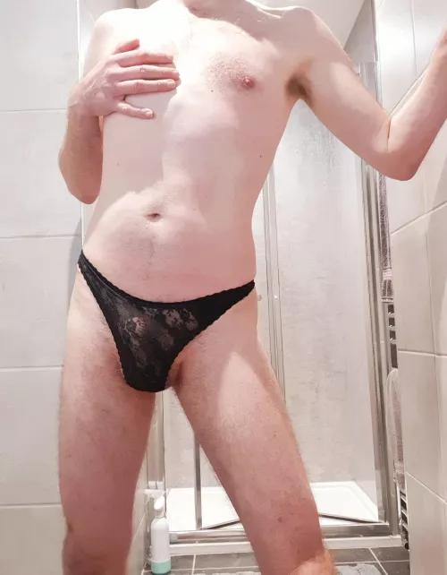 Black ones today by Throwaway2111965