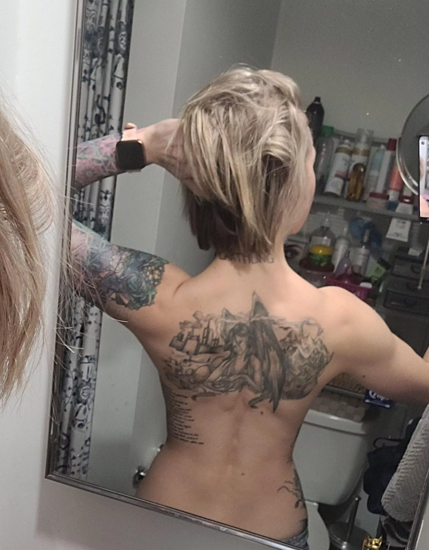 blonde + muscles, a good combination? posted by summersparkle86