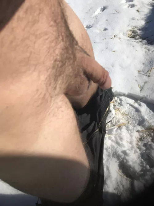 Could use a hand or mouth to get the blood flowing by skyarrow77