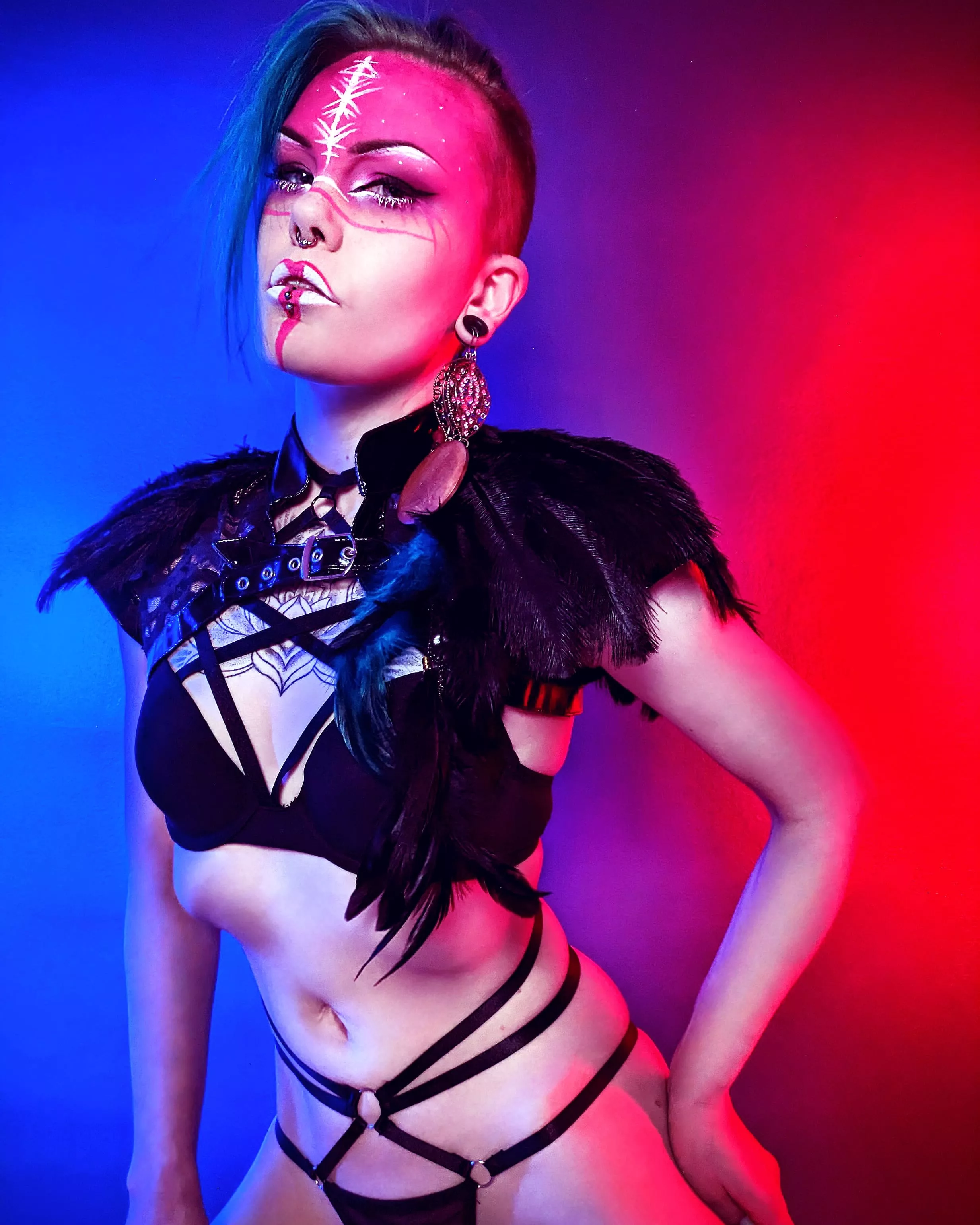 Did a pink viking war paint, turned out better than expected so shot some pics with my phone :D posted by missdementhia