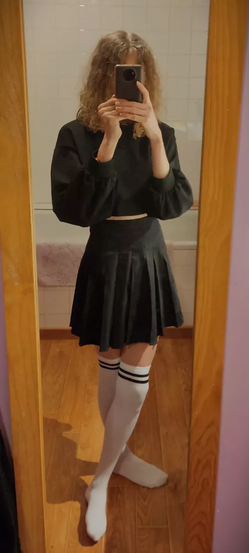 do i look fine? by Fresh-Corgi-4617