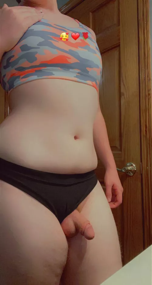 Do my sisters clothes look good on me? by BigguymediumDick