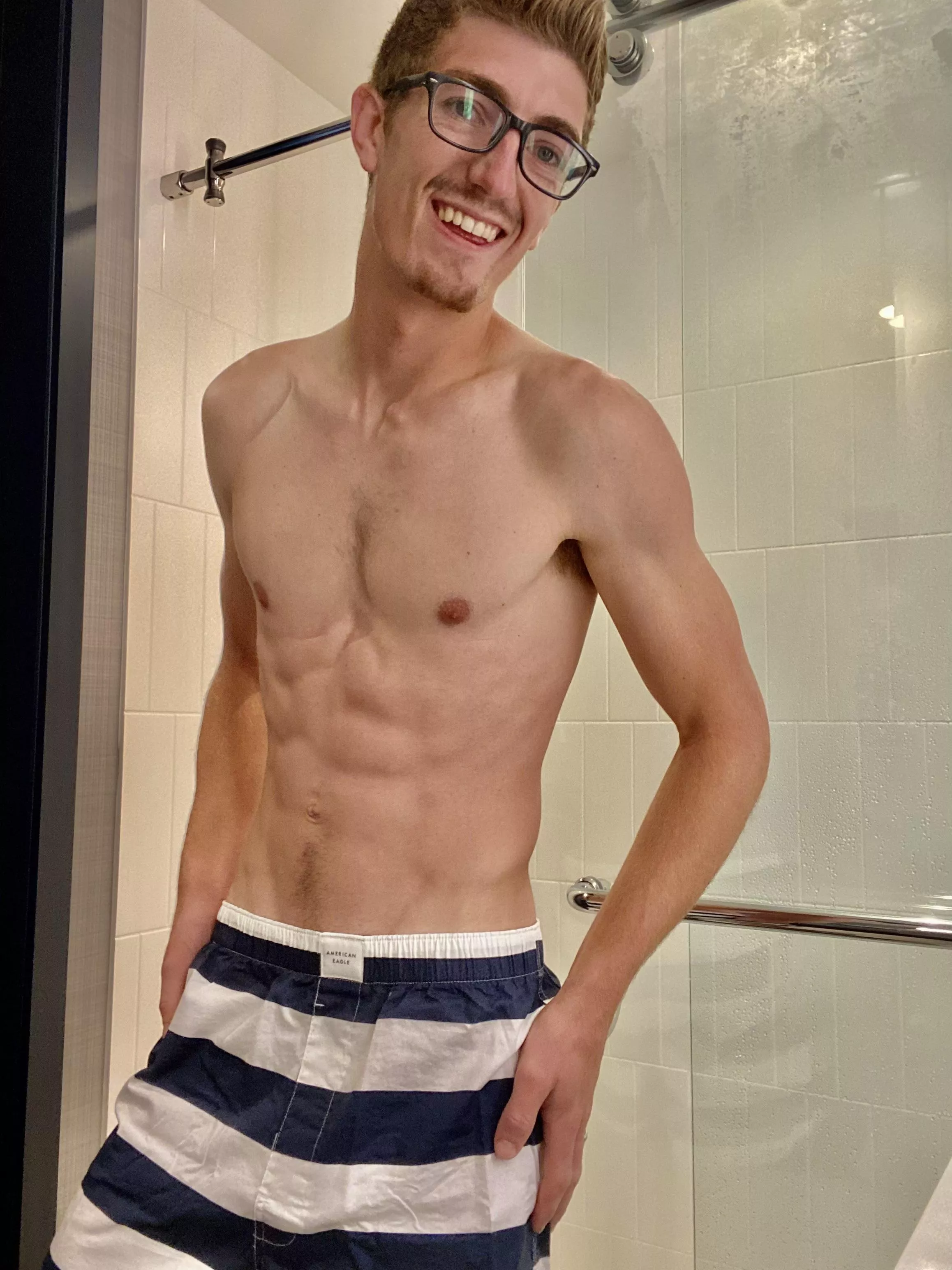 Everyone loves American Eagle 🦅 (OC) posted by izzyb38