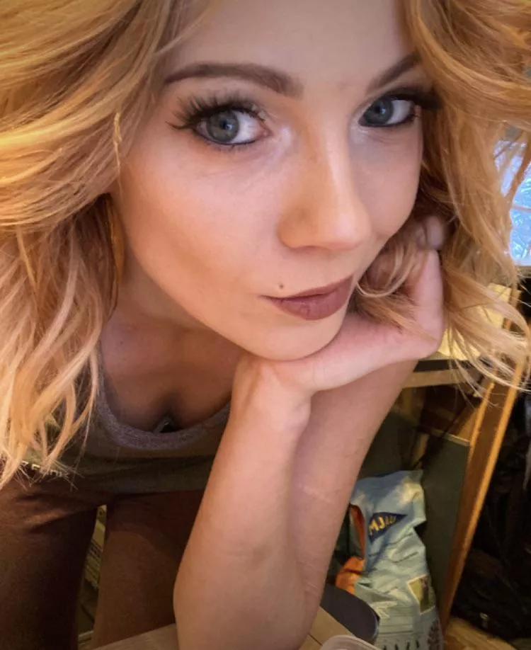 F21 horny swedish hottie posted by JenyShot