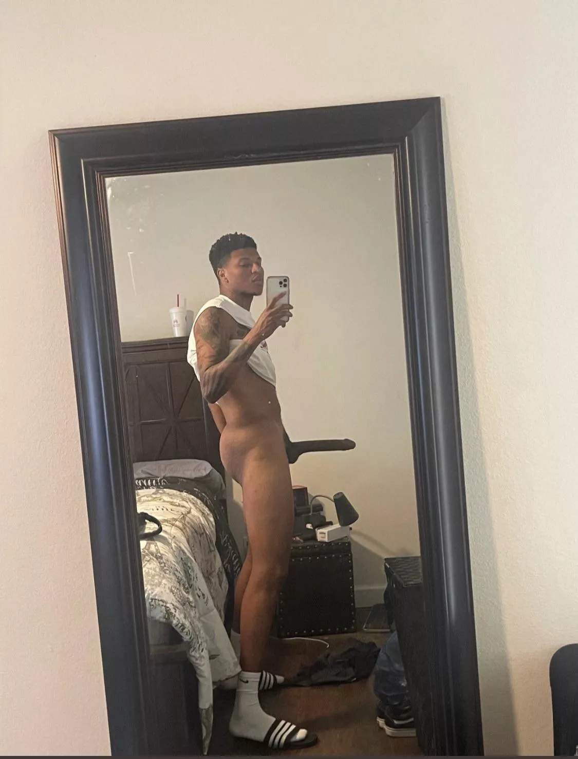 Feeling horny today posted by Johntrvs