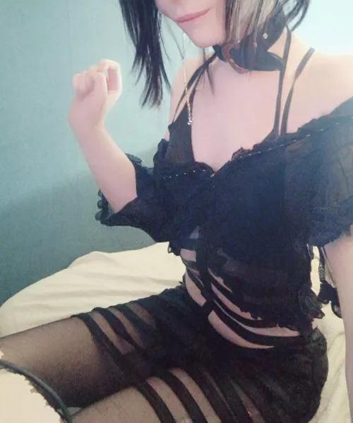 Gone a little goth there :3 by NitoNakahara