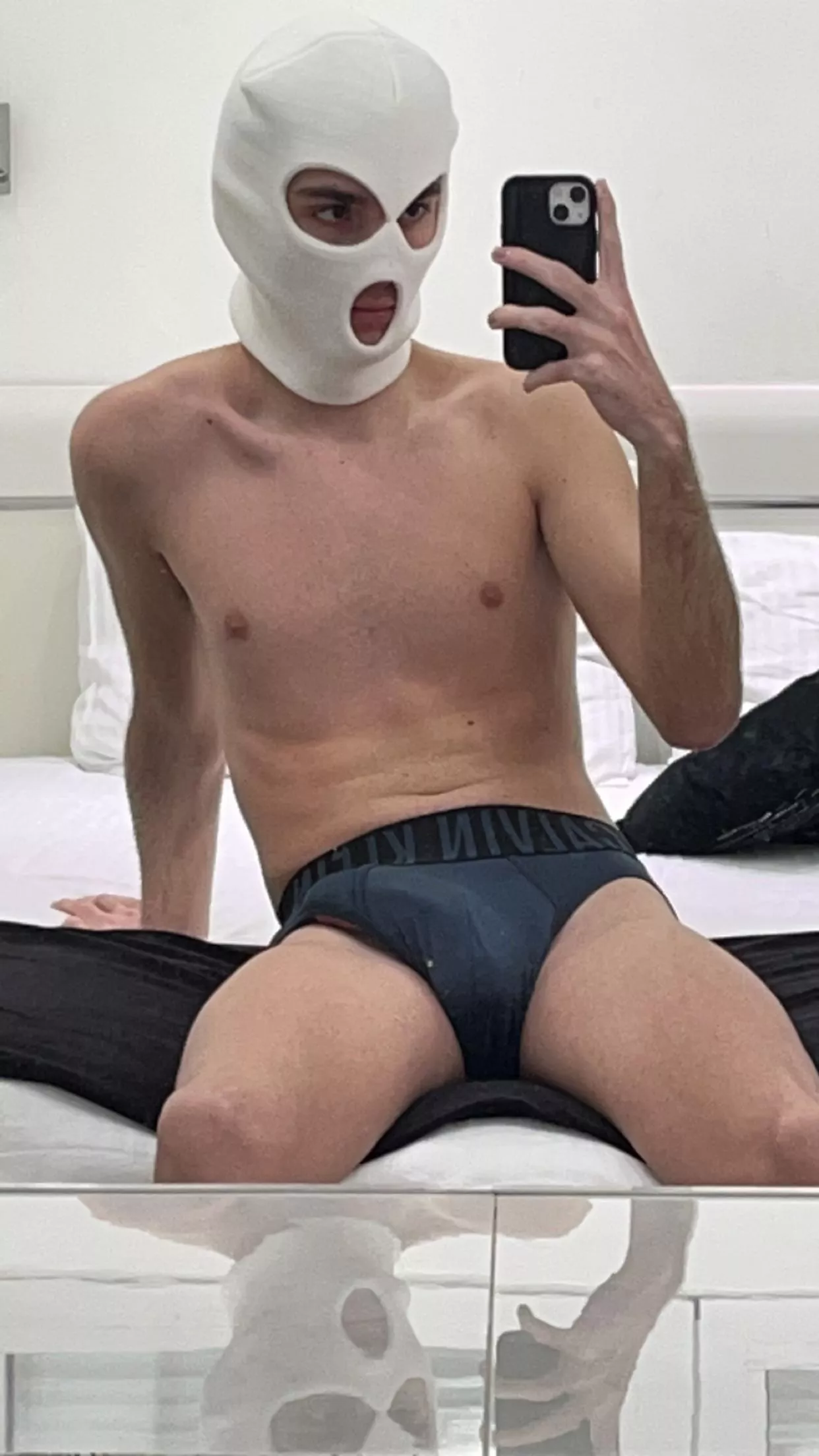 Good morning 😈 posted by nikolalol