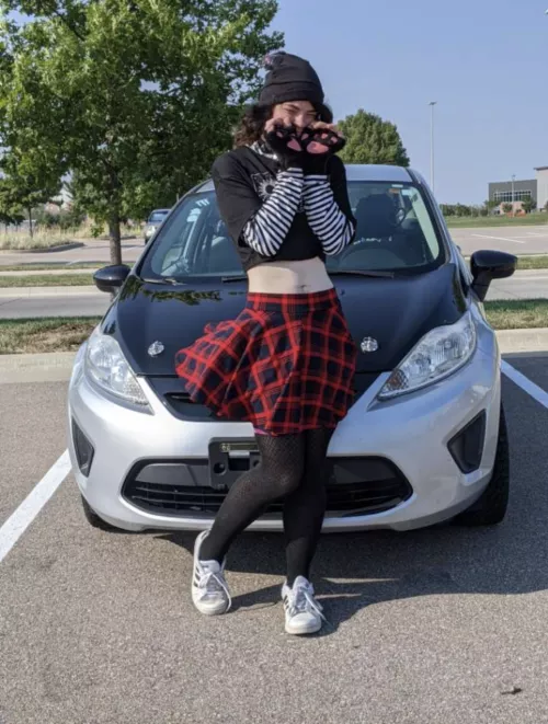 Got bullied for this picture, what do you all think? by Bixxel-44