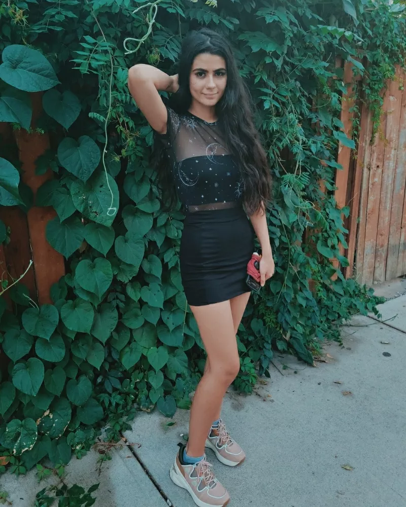 Happy Friday posted by seasonofthewitchesx