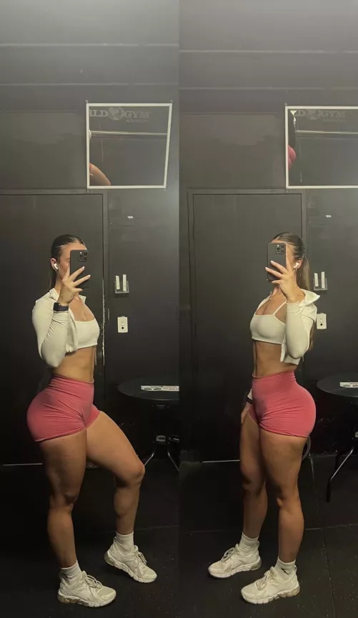 Happy Saturday ~ hit the stair master today and my 🍑 and 🦵🏼 are screaming 🥵 (f)20 by Rubytoooty