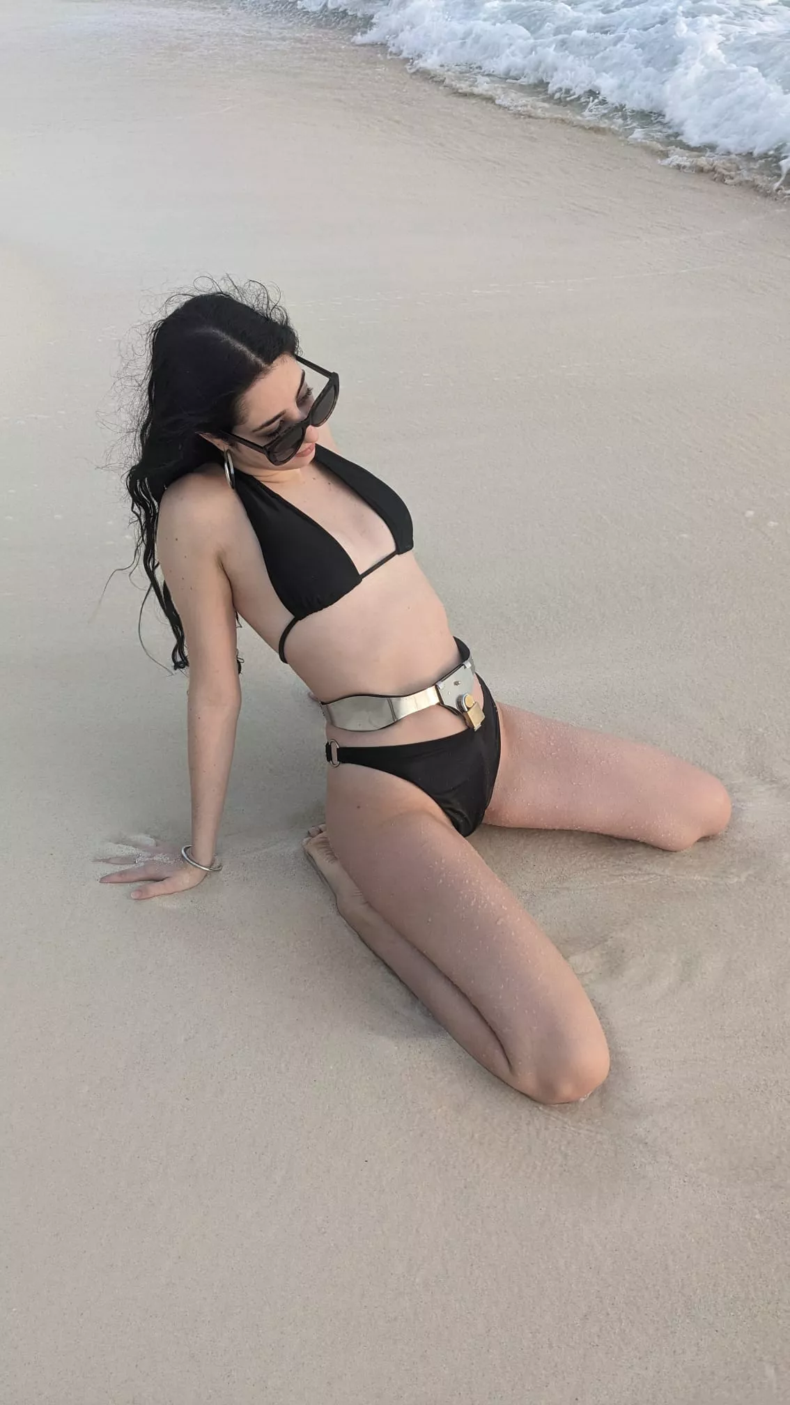 Have someone had issues with the belt and belly button piercing please?? posted by wet_nesday