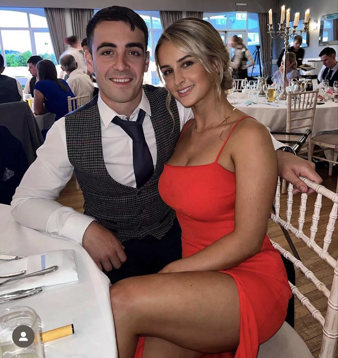 He’s my best friend, but how can I resist her…? posted by davemac09