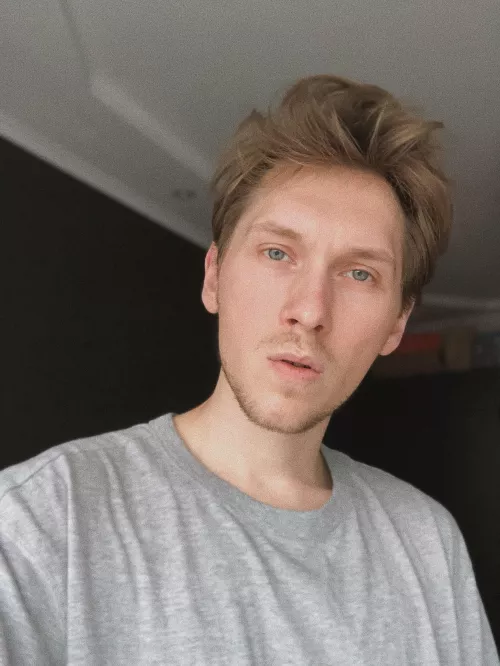 Hey ✌🏻 by callmeyouriyul