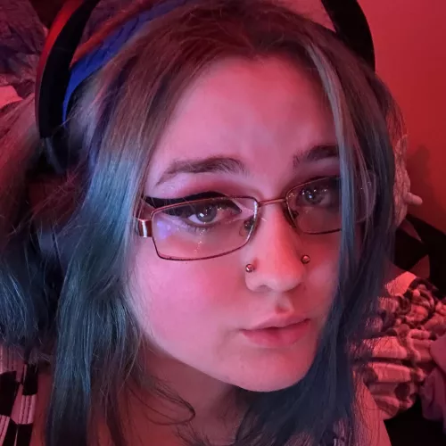 Hi there :) by goddesskarma3