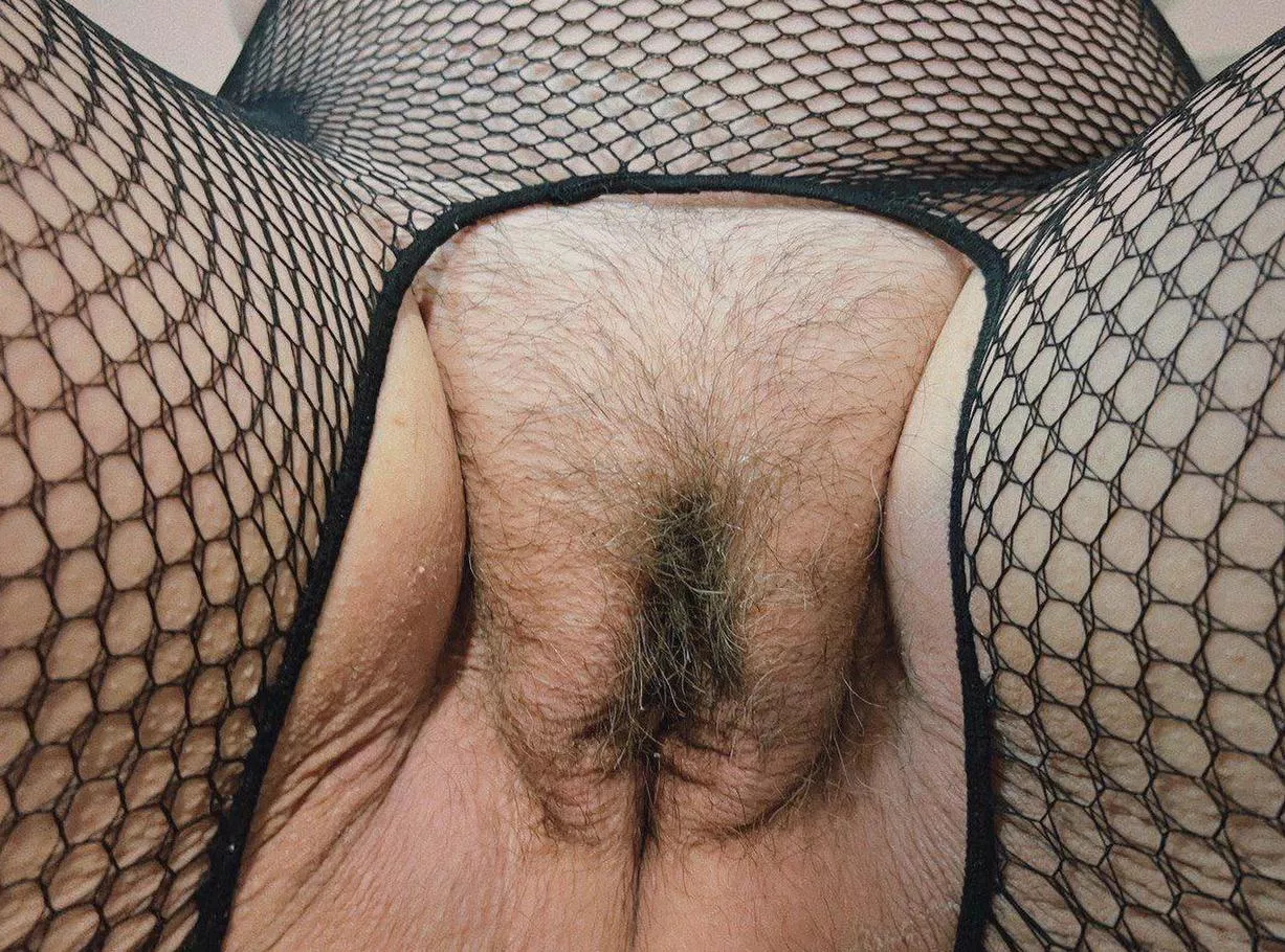 I have a theory that happy sluts have the most fuckable pussies posted by nhaulasss