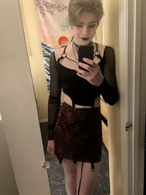 i really like how i look in a darker color scheme! by femboy-nate