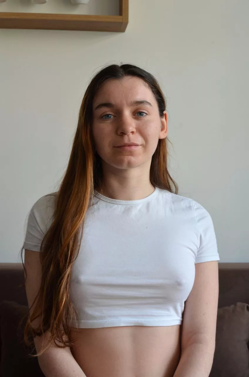 I vote for ID photos to be like this 😄😊 posted by No-Section-6443