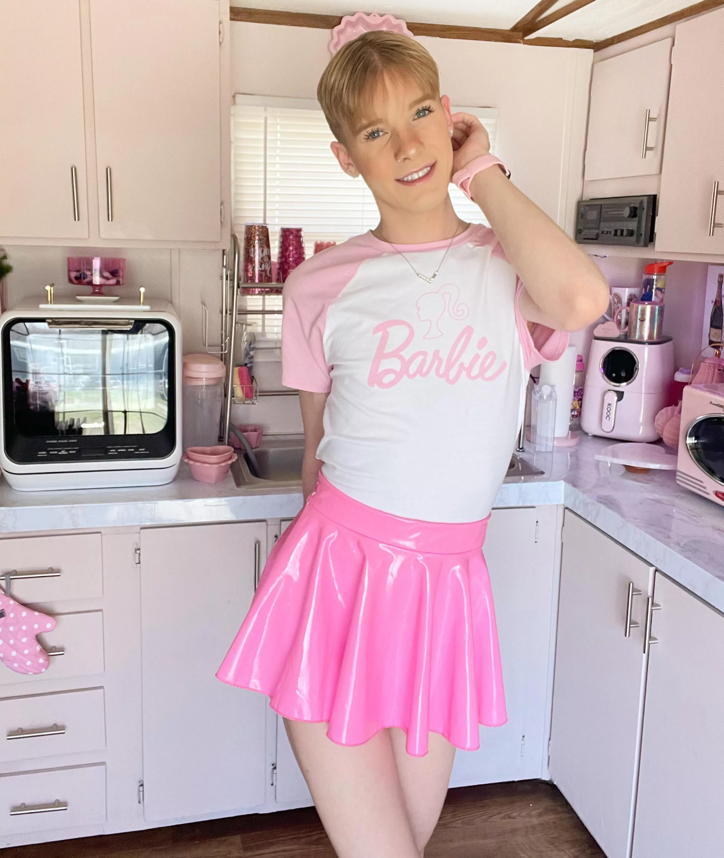 i want to be like barbie 💖 posted by gayprettyboi