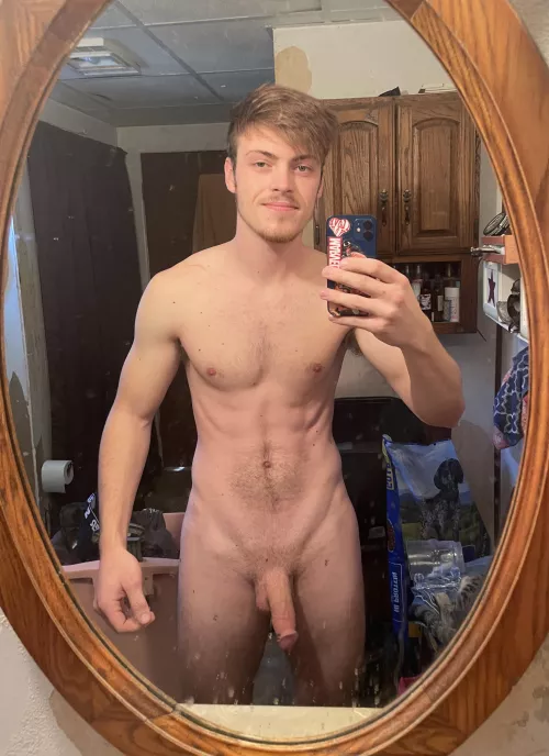 I’m just an everyday retail associate ready to serve you! by hardexplore