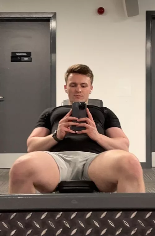 Let’s sit down and have a chat 🪑 by alyajstar