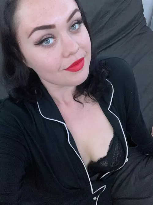 Married mom wanting something new to taste. by _xnicoletteex_