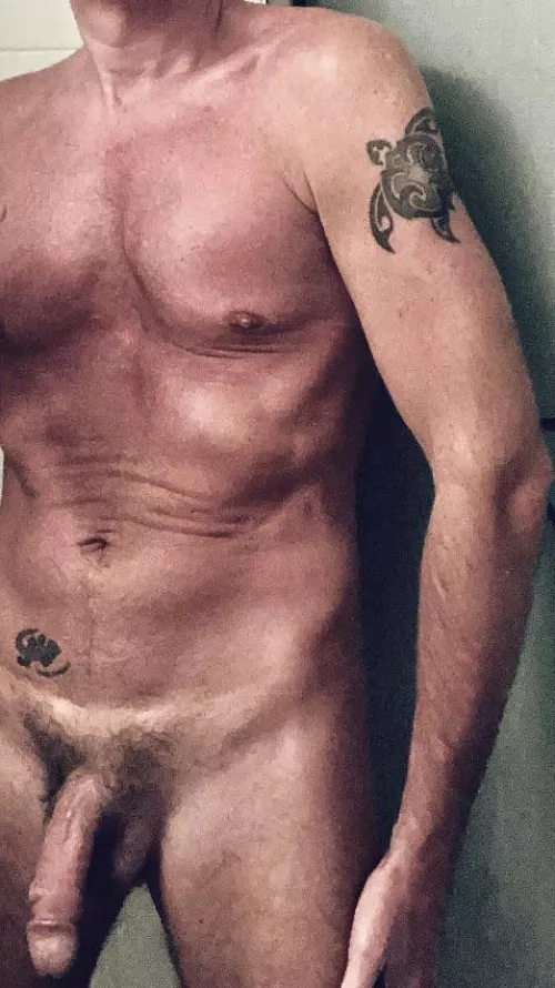 Me at the gym showing my hangar to anyone that wants to see. by textileno