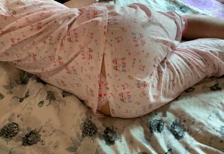 Morning sleepy view...would you like to wake up to this? by thongbabe99