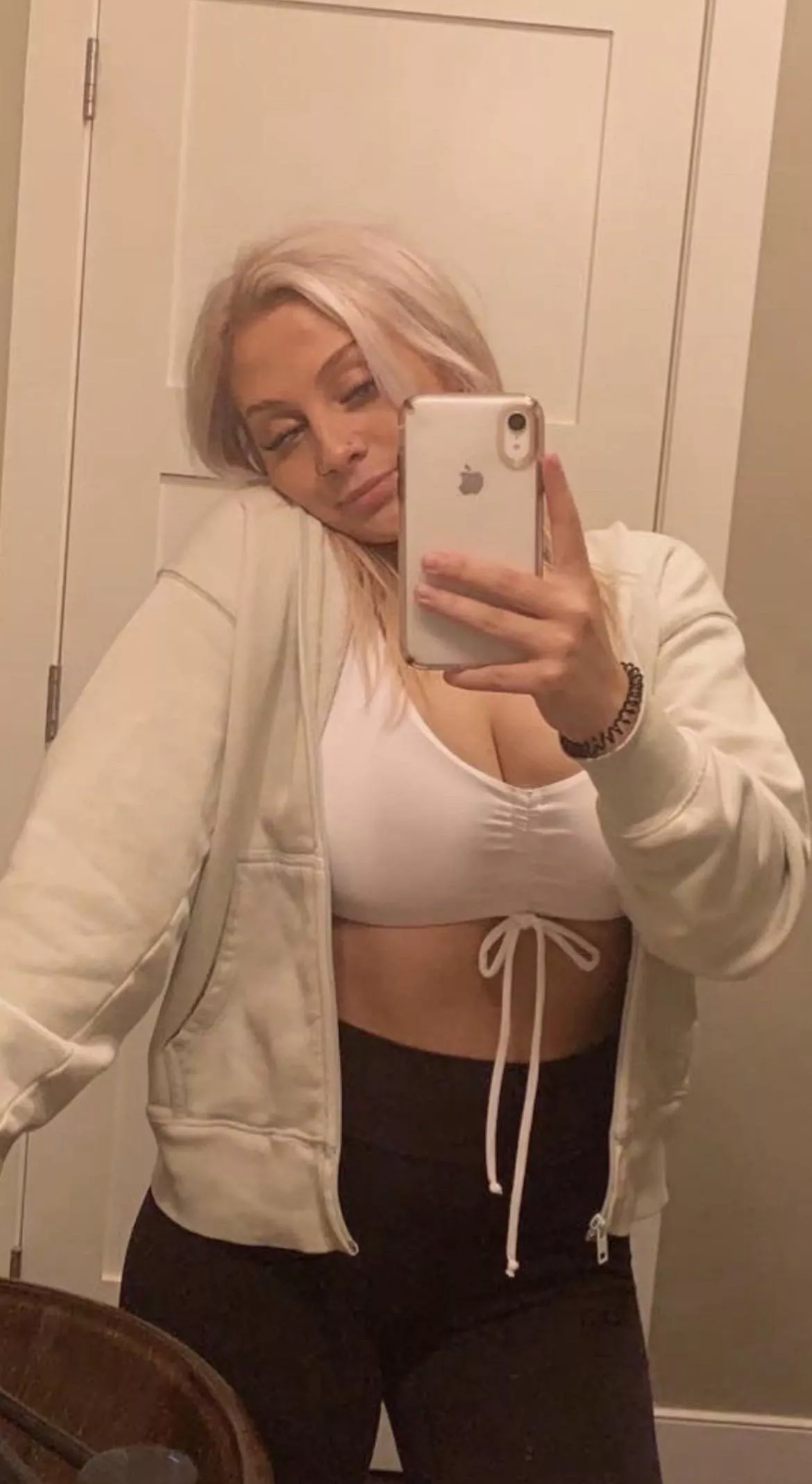 Peeking through. posted by AmazingDDs