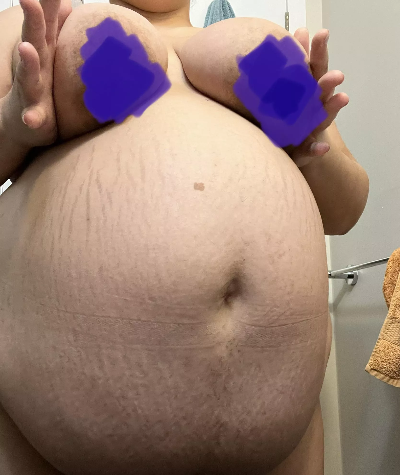 Ready to mount you 😈 posted by mamadomme