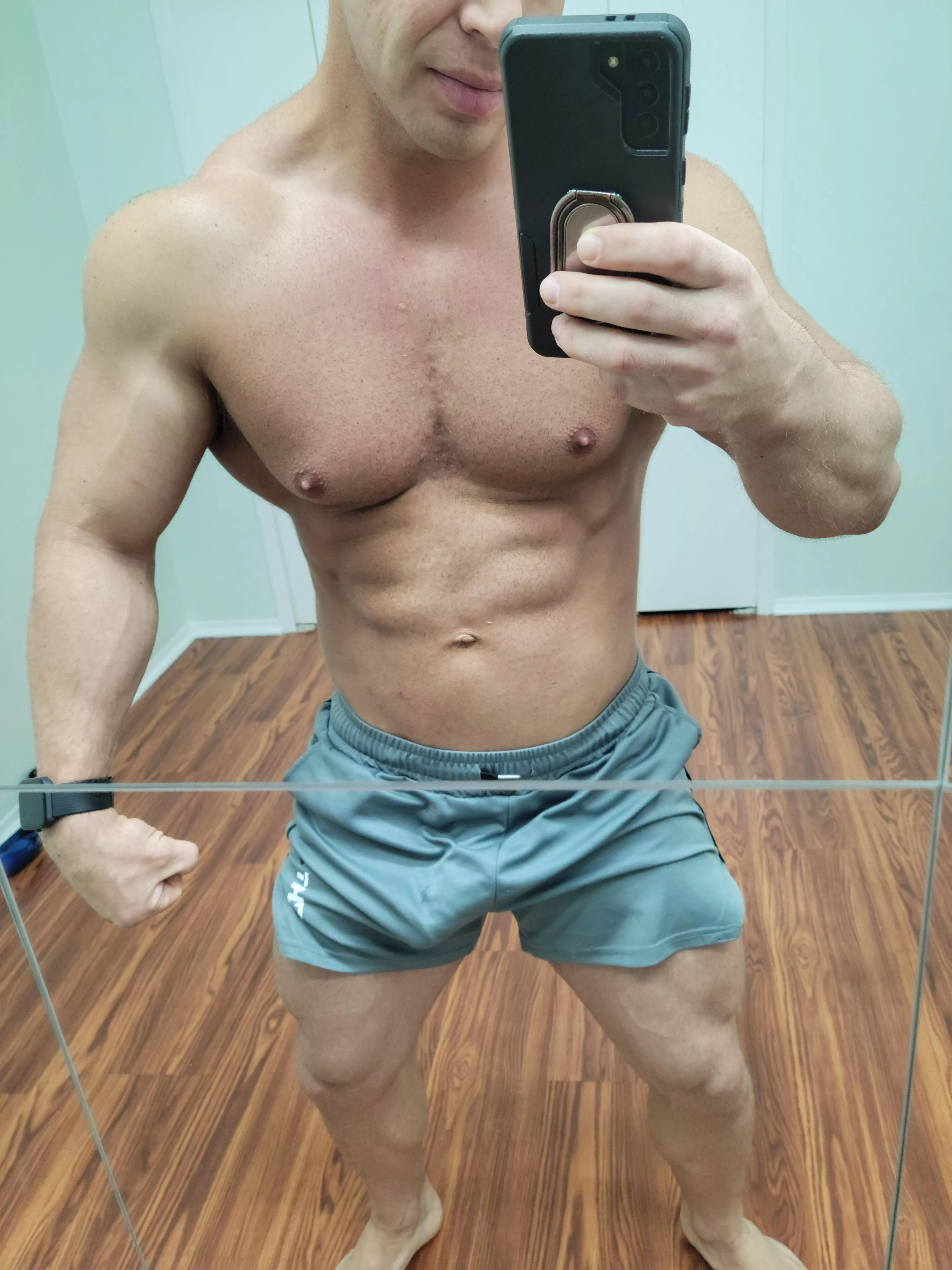 Should these be worn without underwear at the gym? posted by jcoderr