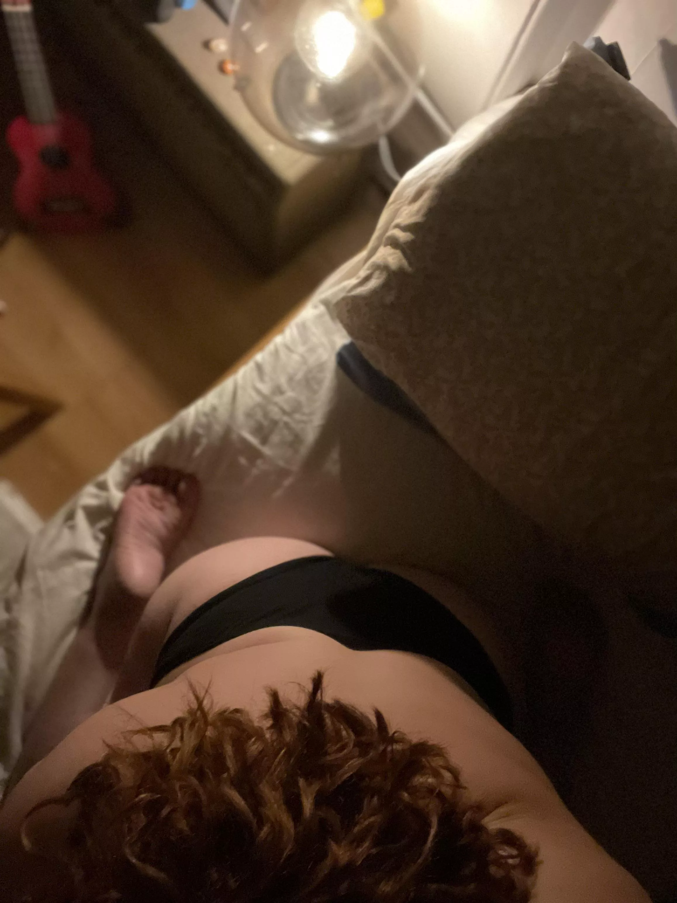 So happy to be in bed after a bit of a week… all that is missing is cuddles and kisses everywhere. posted by rooooosa