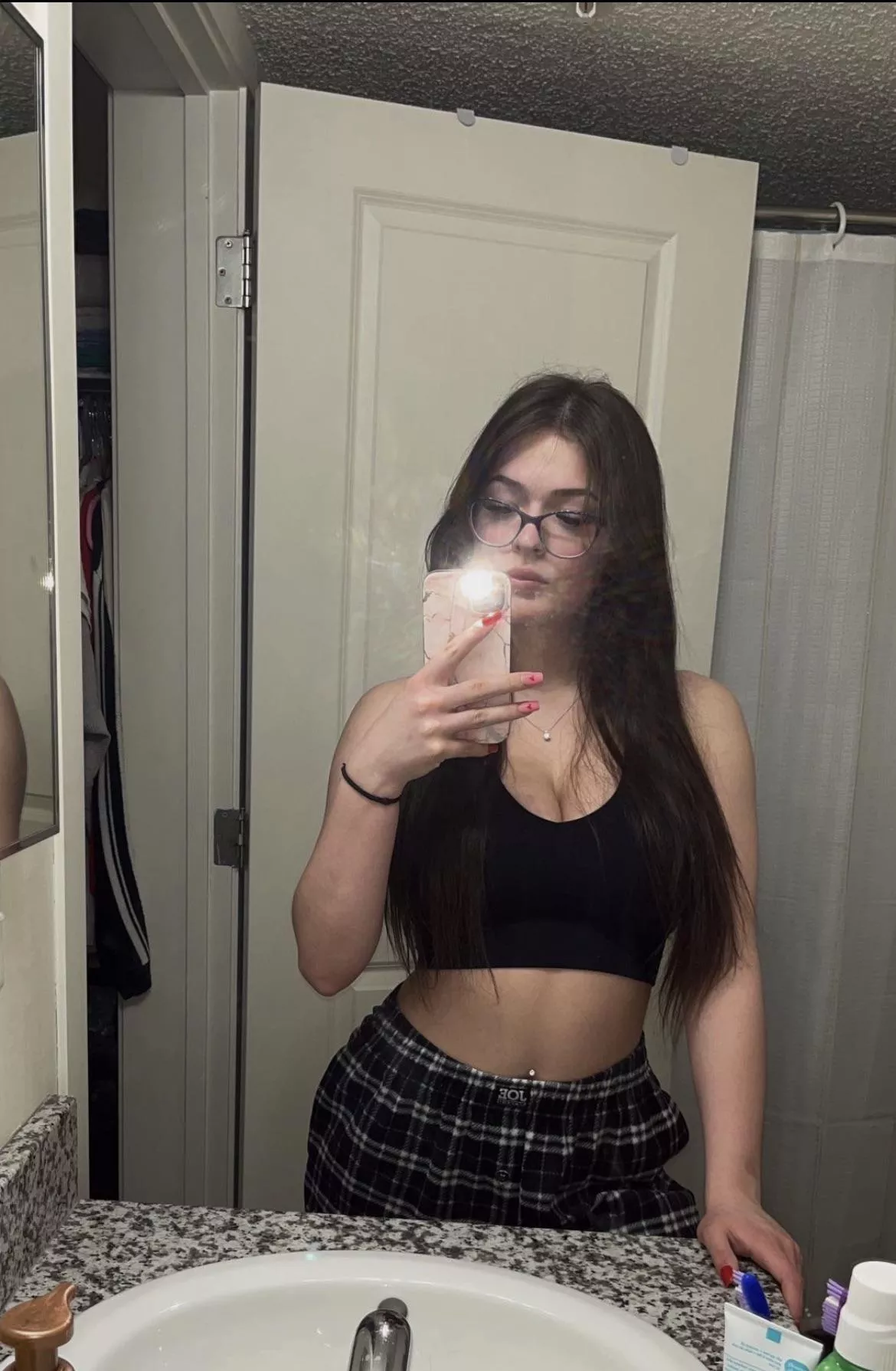 Sunday mornings with you 🤤 posted by AmazingDDs