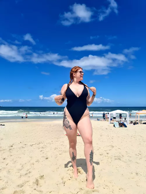 Sunny skies, thick thighs by TheAudreyAllure