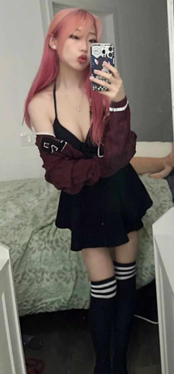 Thigh high socks posted by Majestic_Painter8660