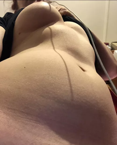 Underboob [f] by stresssssssin