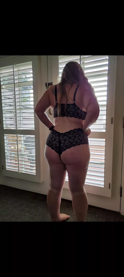 Wasn't she built for big cocks? by RightMeowMeowMeowMix