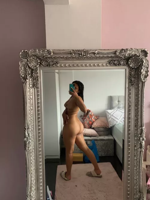 would you squish this Pakistani slut? by CharlotteWoodsC