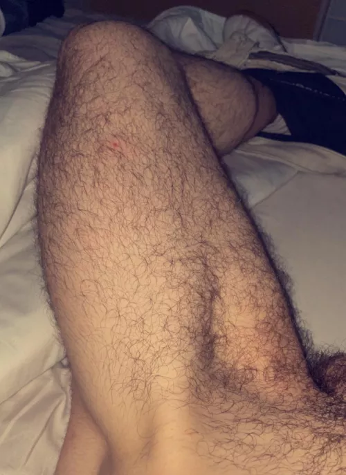 24 m , straight from Spain looking for bros to have some fun, add me: pablolotan by ContributionOld1768