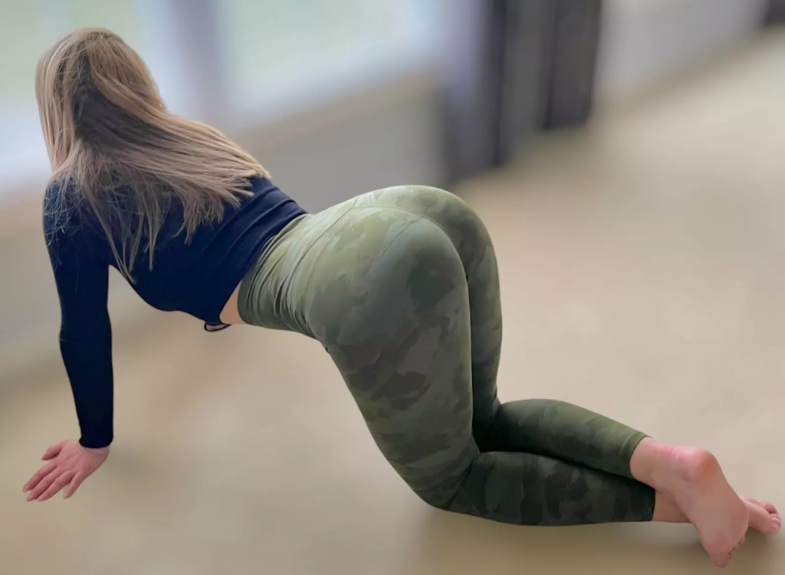 35 [F] am I blending in with my camo tights? :) posted by newtothegame1987