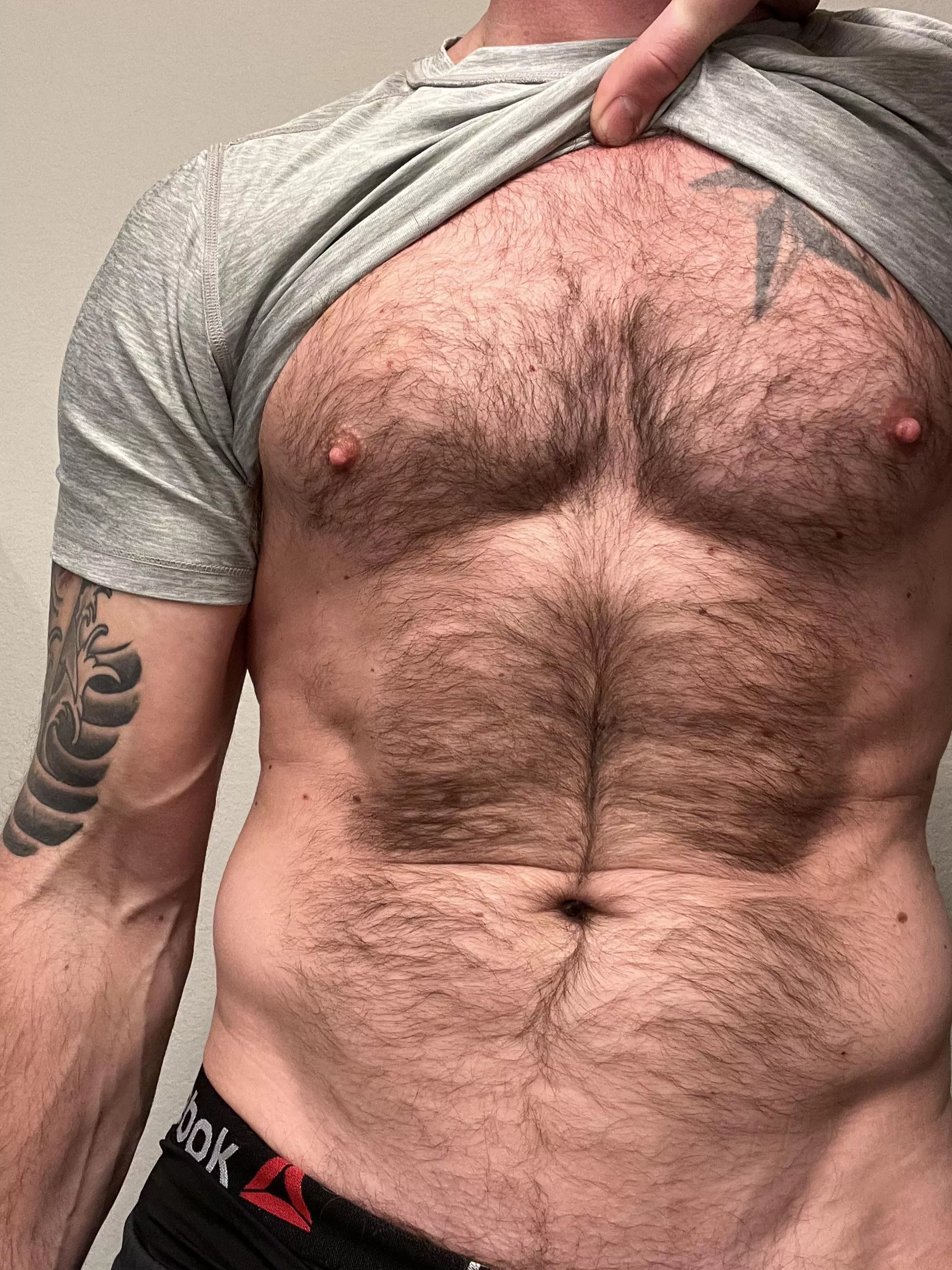 [36] athletic somewhat boring guy here... looking to kill some time posted by Ambitious-Collar-988