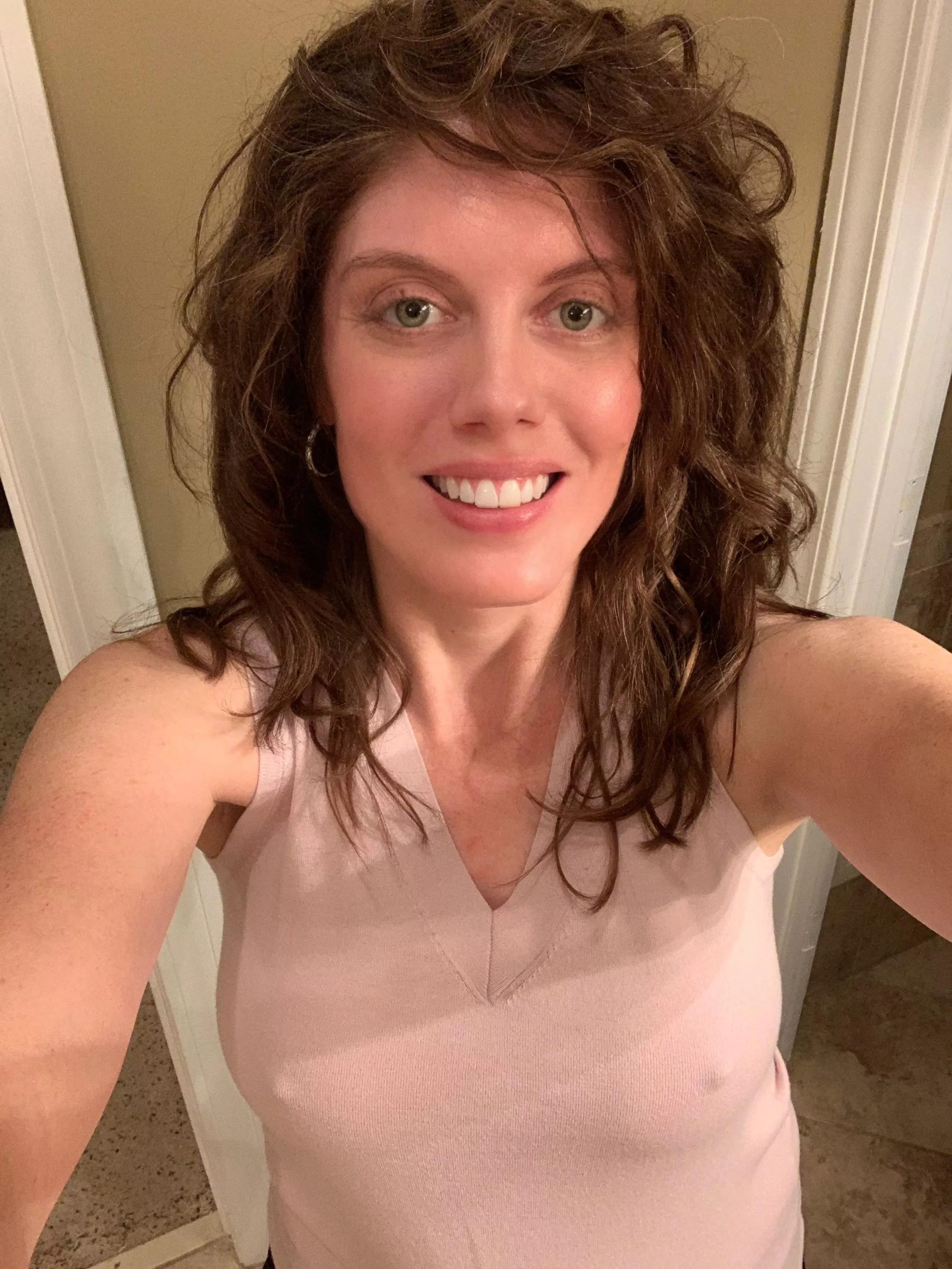 Braless on Sunday makes me happy posted by BustyBrooke01