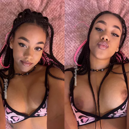 Can I get a kiss? by Yummyuwuu