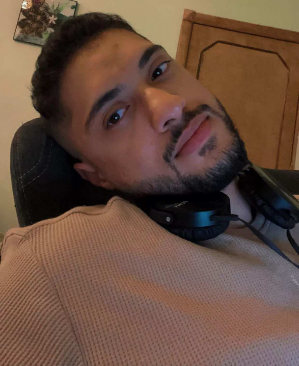 Does it like someone is bored af? posted by SrSAT