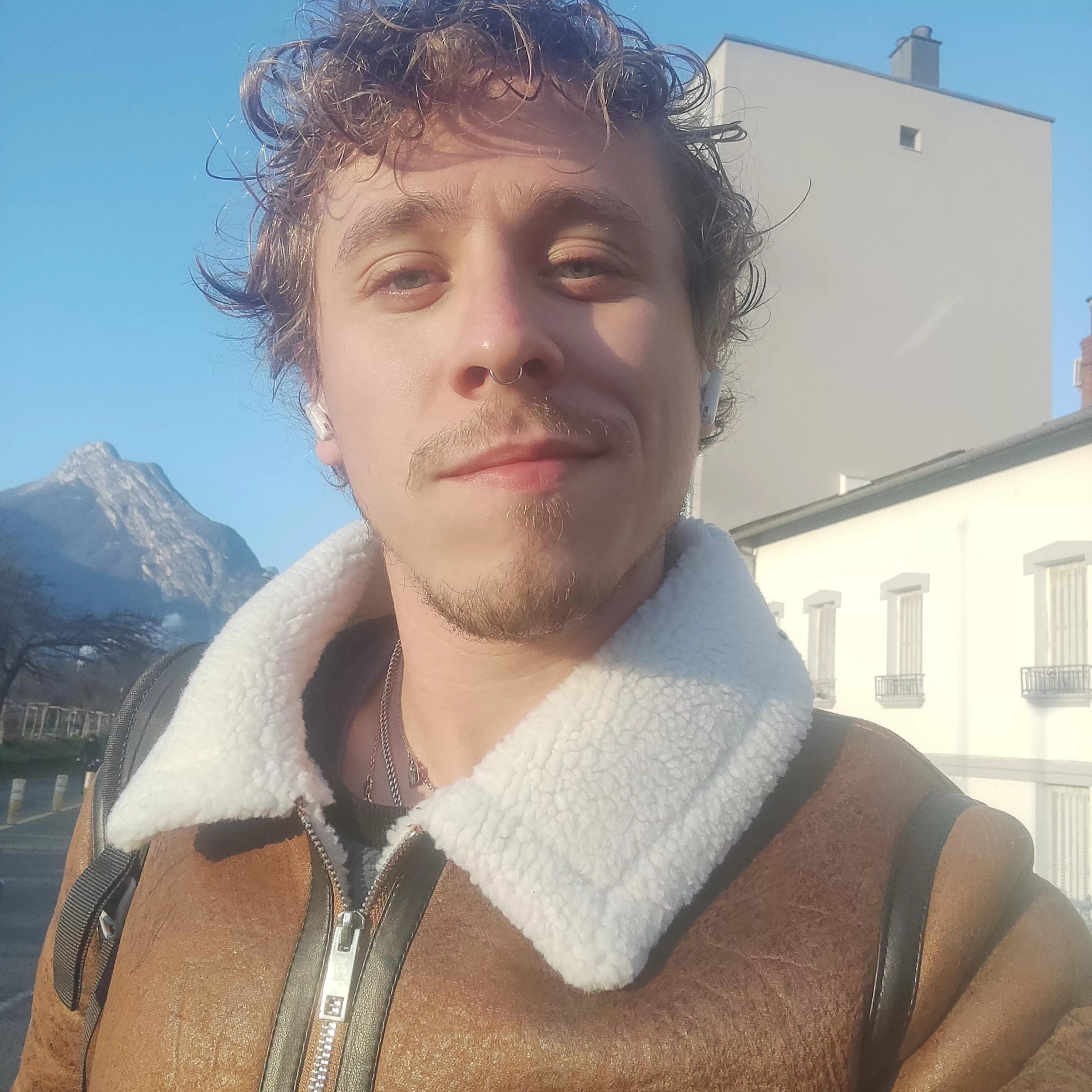 Felt cute this morning 😊 posted by Dontworryyyy