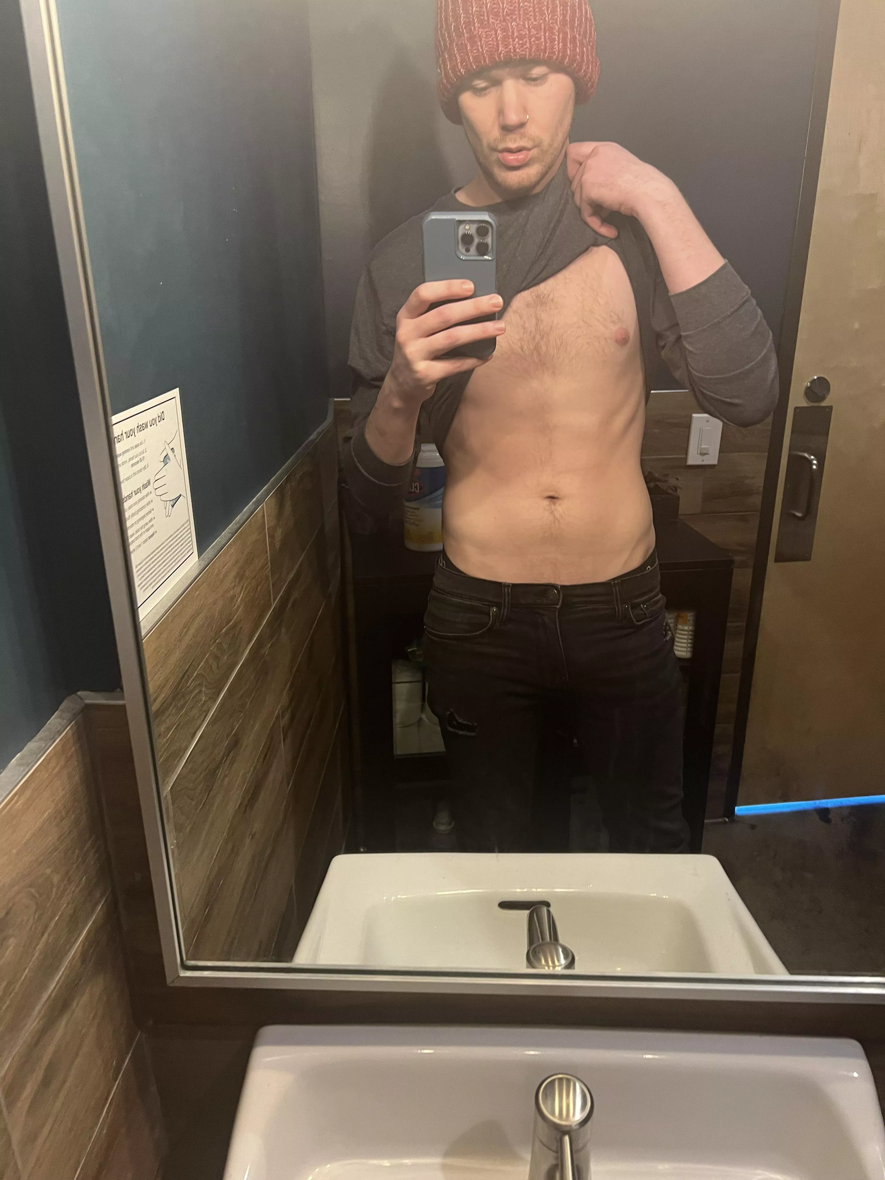 Got flaked on so now I’m posting thirst traps 🙃🫡 posted by xrudeboy95